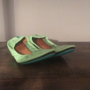Tieks patent green size6